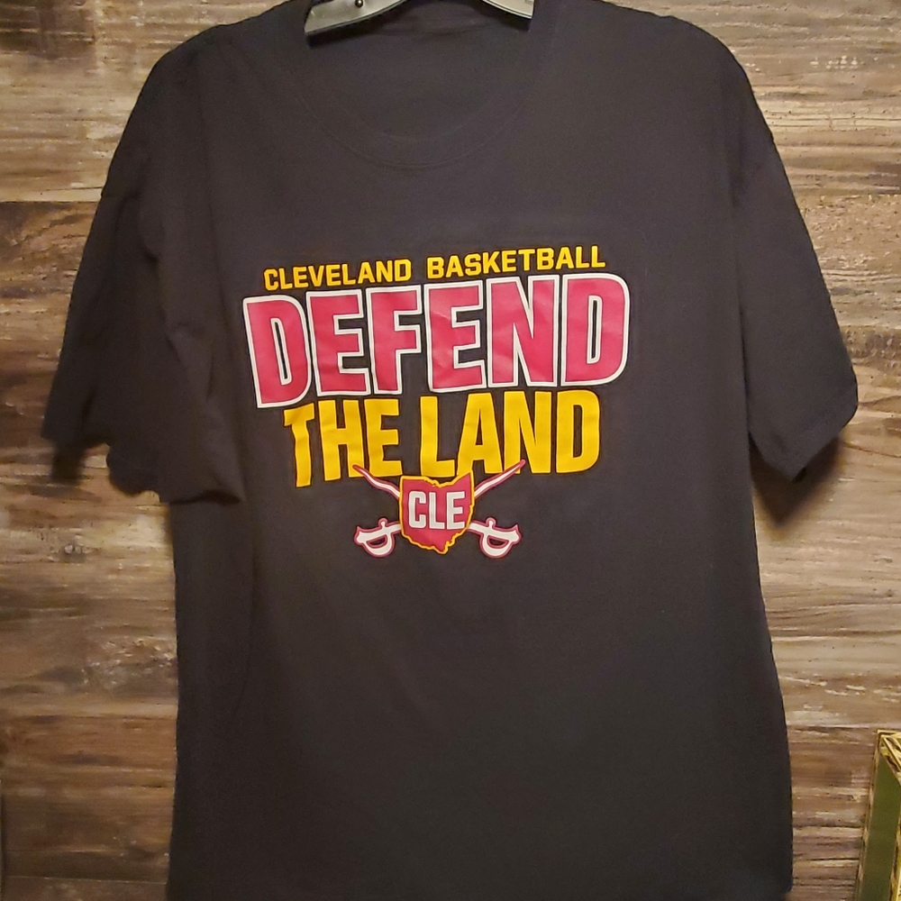 Cleveland Cavaliers "Defend The‎ Land" Black Men's XL T-Shirt 100% Cotton Cavs